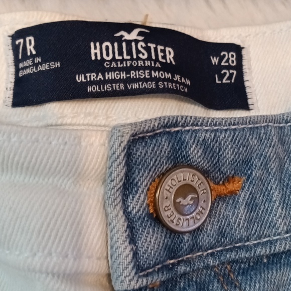 Hollister Mom Jean - Picture 2 of 5